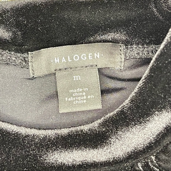 Halogen Stretch Velvet Keyhole Top - Picture 6 of 6